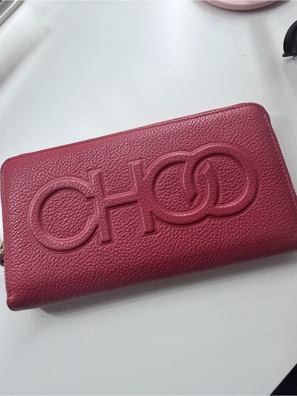 Jimmy Choo Embossed Logo Zip Wallet - Raspberry
